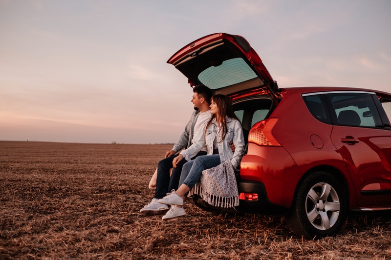 couple on car trip