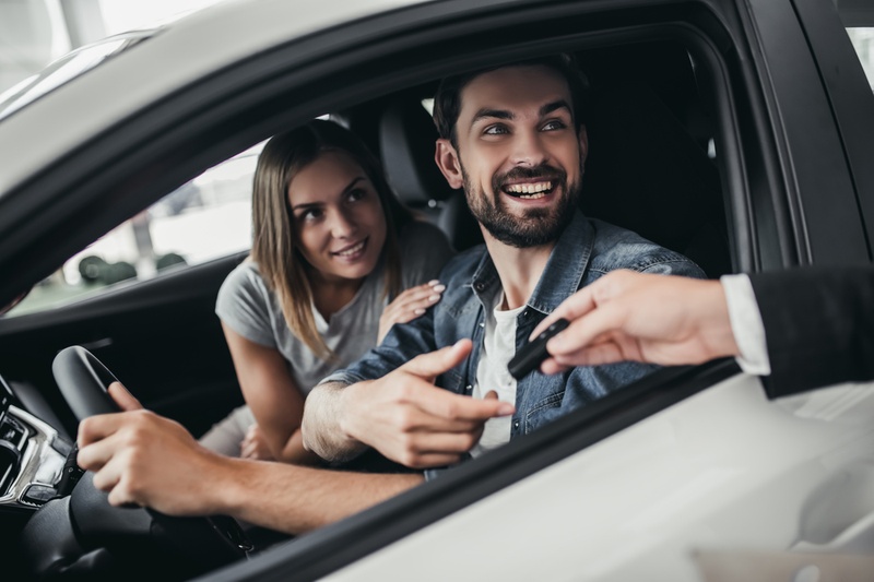 couple in car