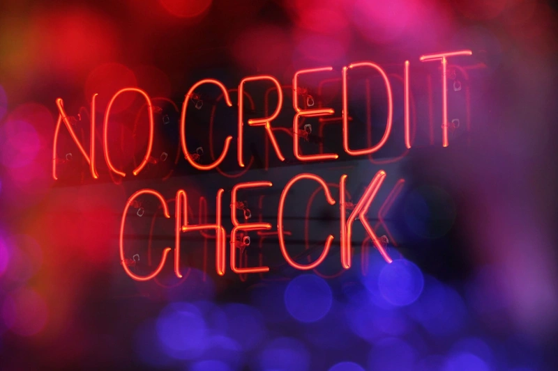 No credit check sign in neon lights