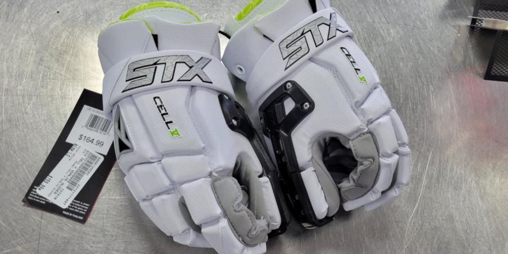 The 6 Best Lacrosse Goalie Gloves For 2022