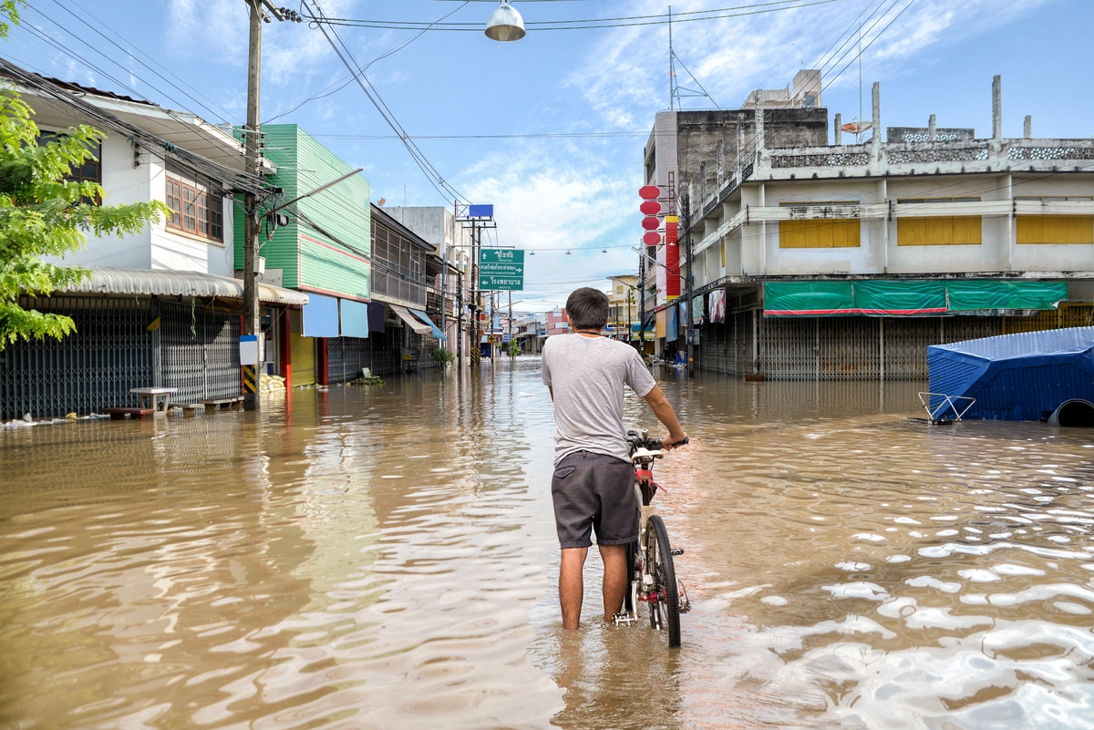 Supporting citizens through flooding crises