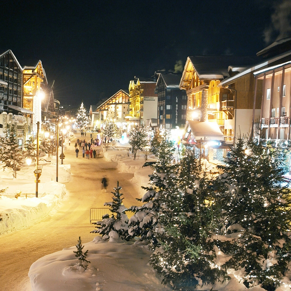 HolidayTown_France.webp