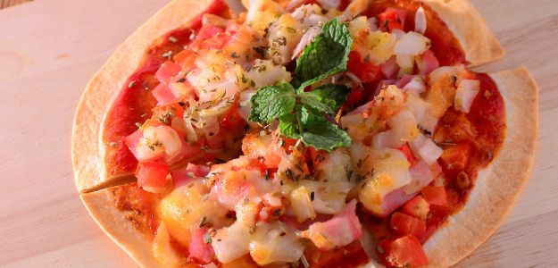 Pizza con Jamón y Pimiento en Tortilla.jpg