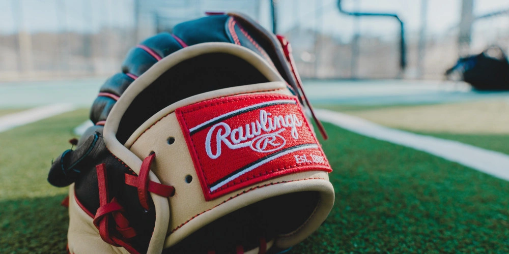 How to Break In Your Baseball Glove