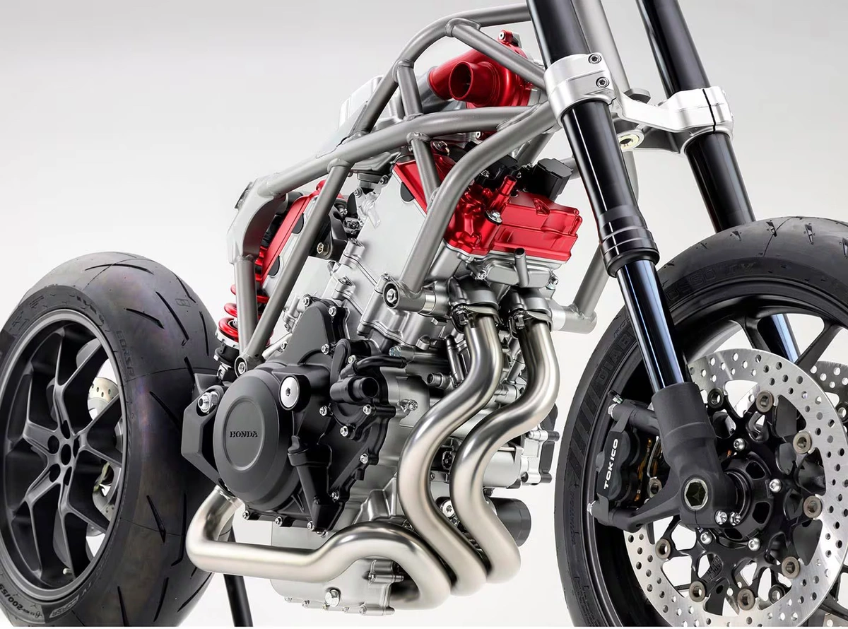 2-Honda-V3-Engine-EICMA.webp