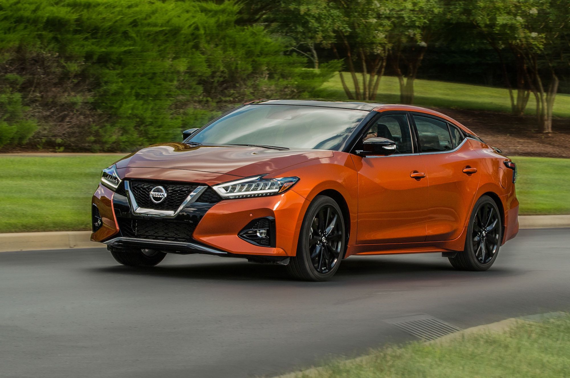 Nissan Maxima: 40 anos do sedan V6 de grande porte