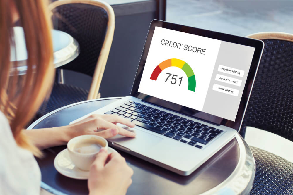pay off debt and improve credit score