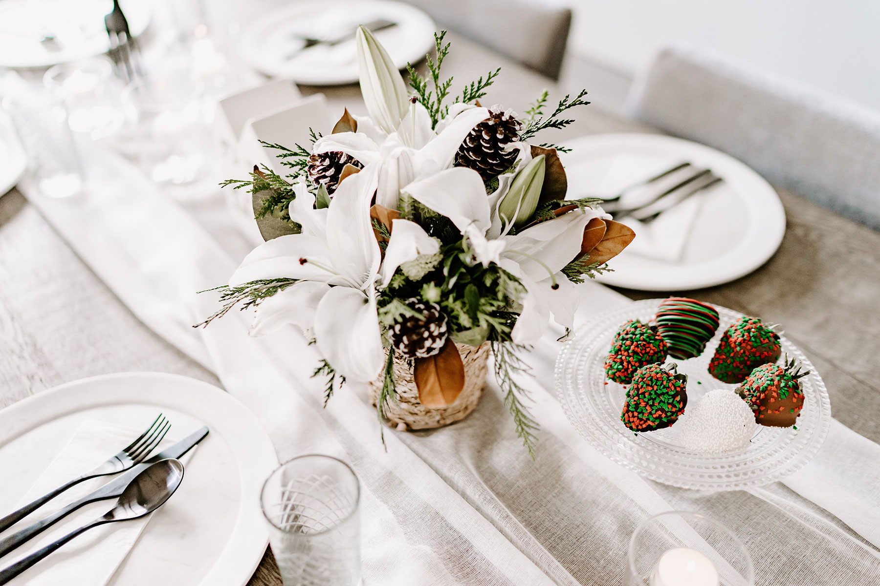 Elegant Christmas Centerpieces to Enhance the Holidays