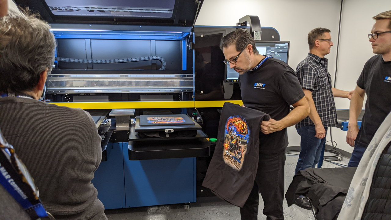 M&R's Maverick DTG printer as it prints t-shirts.