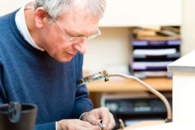 MDHearing’s Guide to Hearing Aid Cleaning and Maintenance