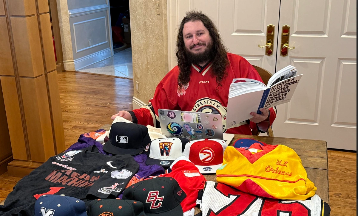 Vintage Sports, Unique Stories: Inside the World of Pro Seller Zach’s Trunk Show