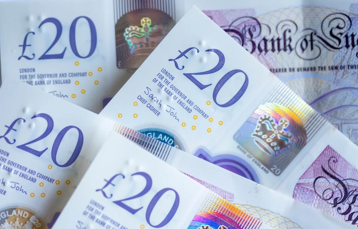 How to spot a fake bank note