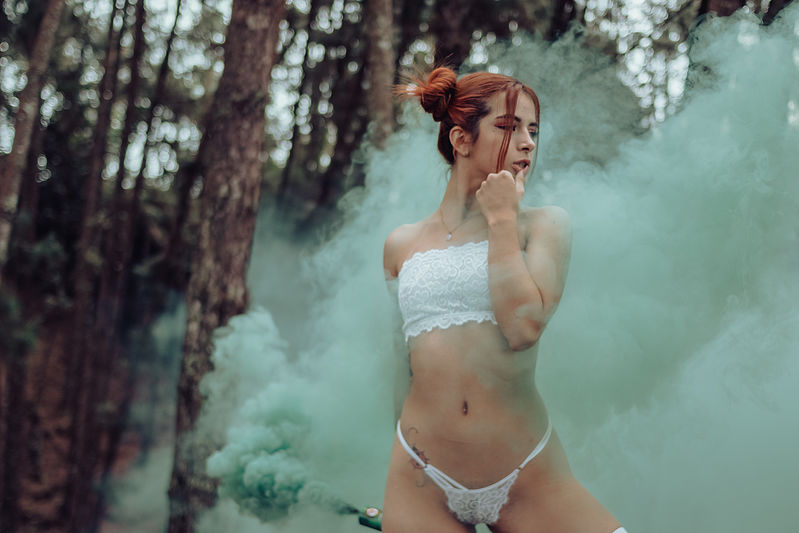 smoking-camgirl.jpg