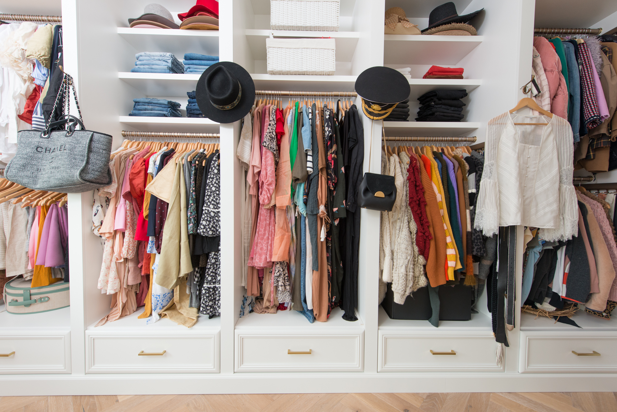 Custom Features to Consider for Your New Custom Closet