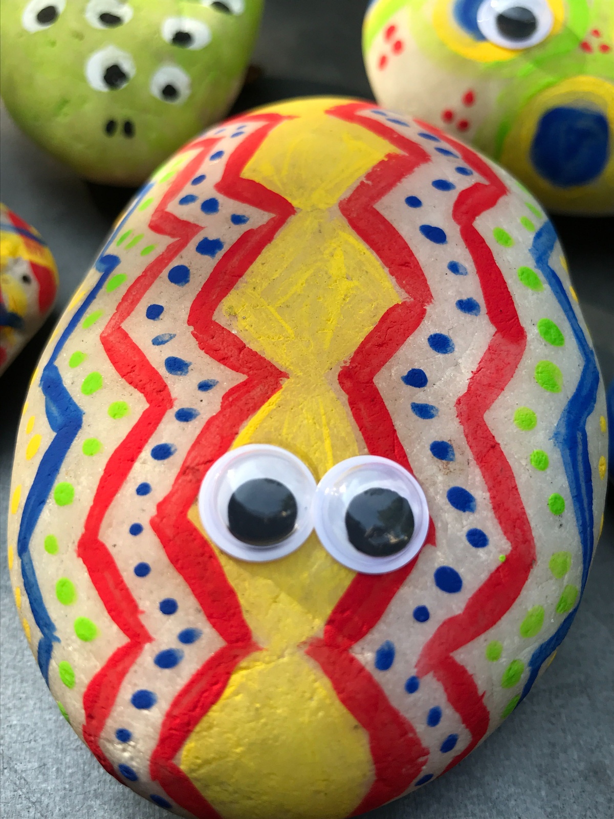 The Easiest Pet Rock To Make With the Kids