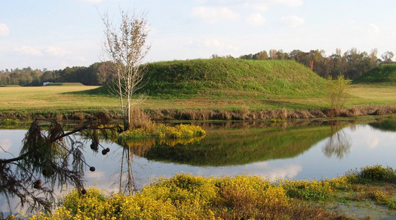 ground view of the Moundville Archaeological Park