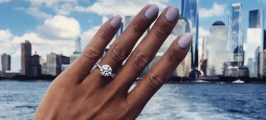 3 carat diamond ring on size 5 finger
