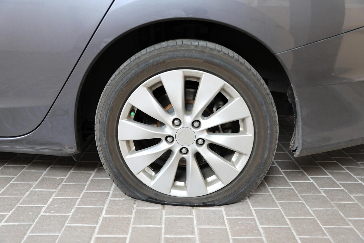 8 Common Reasons for Car Tyre Slow Leaks Featured Image