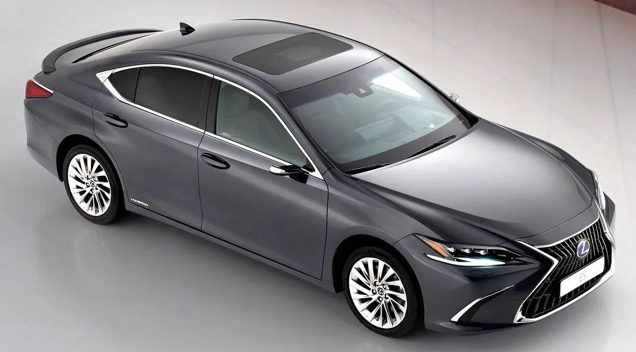 Lexus ES 2022