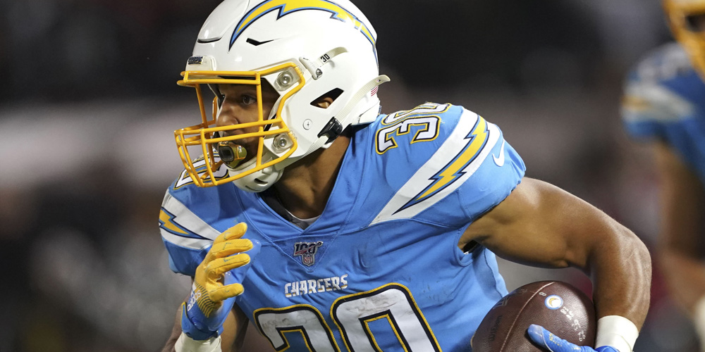 A First Look at FanDuel Week 1 NFL DFS Salaries