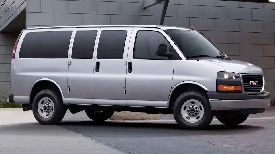 GMC Savana Passengers 2023