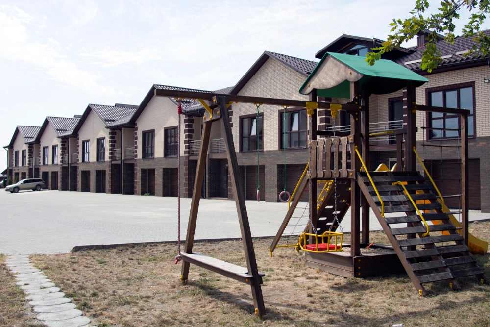 townhouses shared facilities 