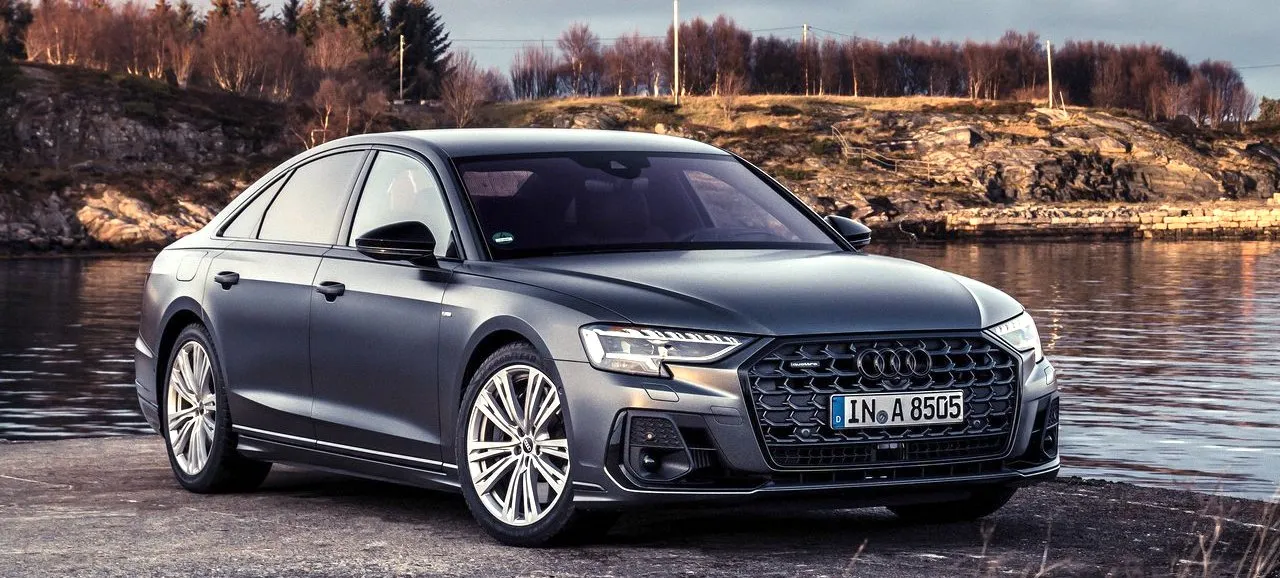 coches de lujo audi 2023