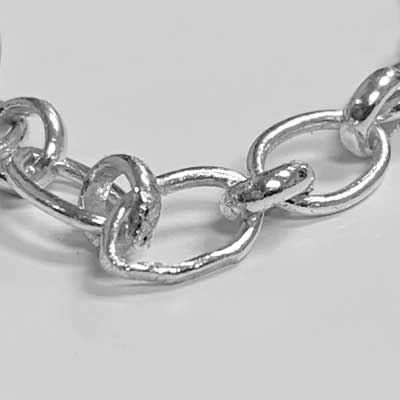 Why Jewelry Chains Break & How You Can Prevent It - Halstead