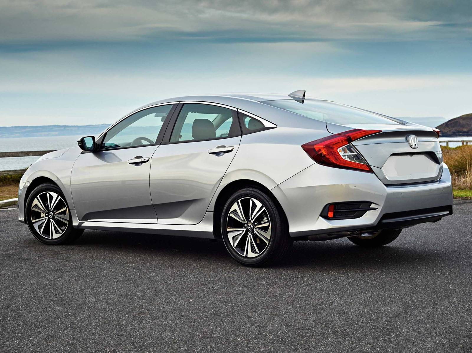 Civic 2017: preços da décima geração do carro Honda