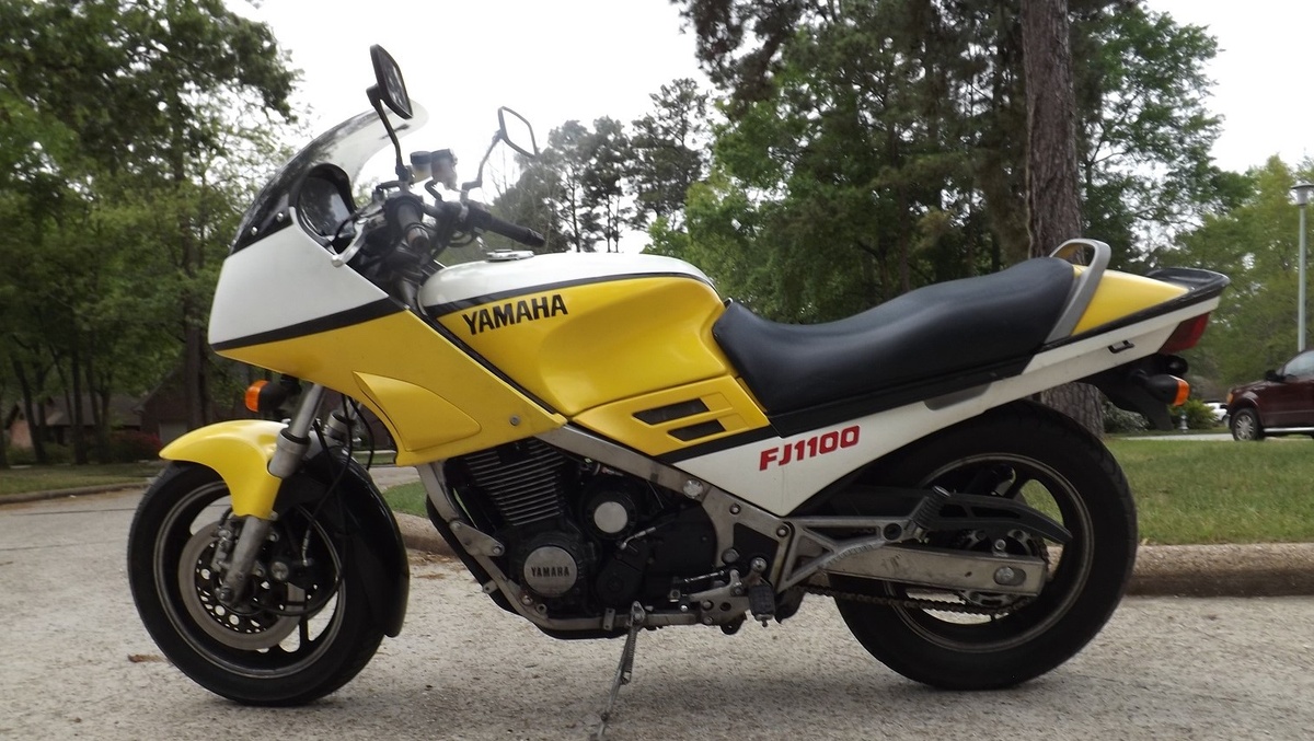 Kurt Nyffeler's 1984 Yamaha FJ 1100.jpg