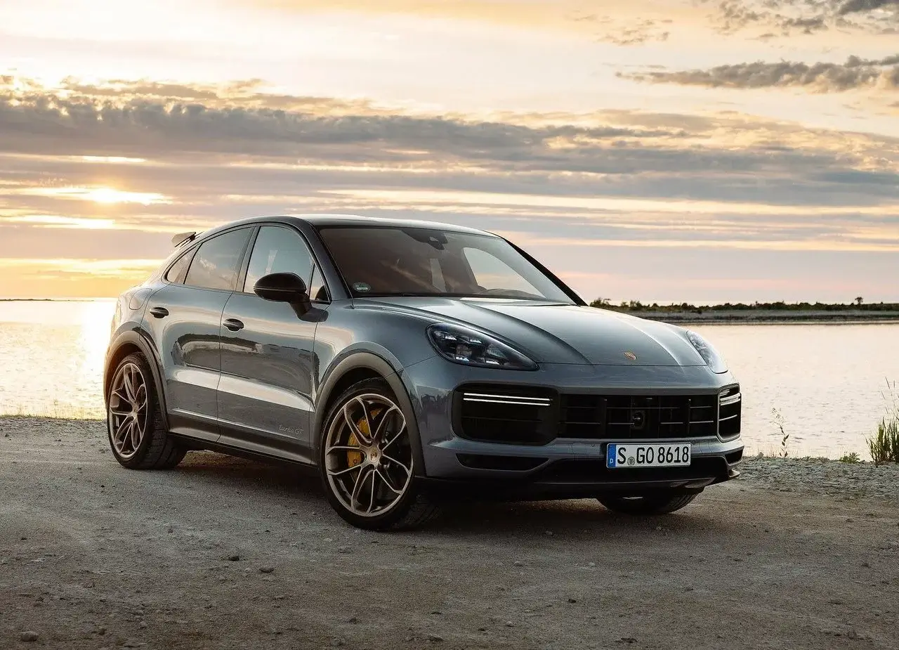 Porsche Cayenne E-Hybrid 2022