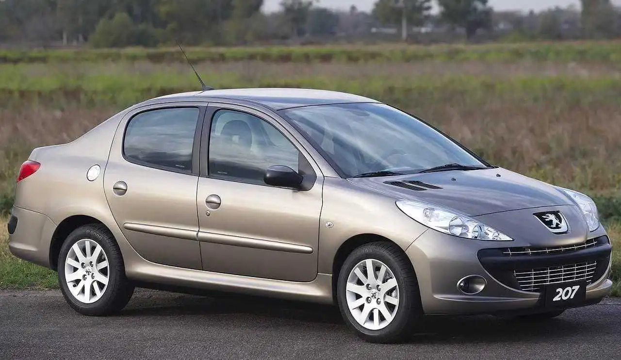 Peugeot 207 sedan