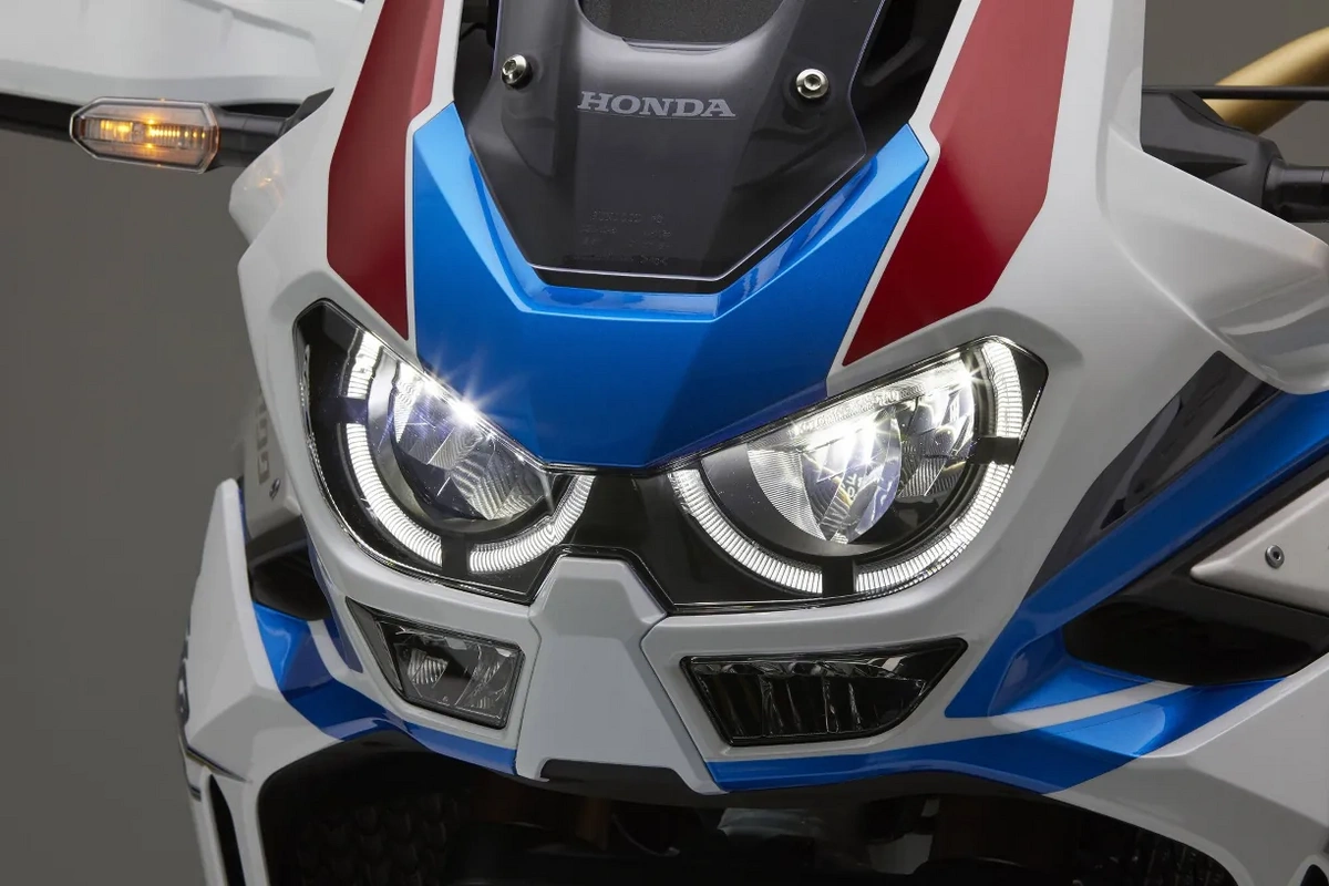 4-best-winter-motorcycles-honda-africa-twin.webp