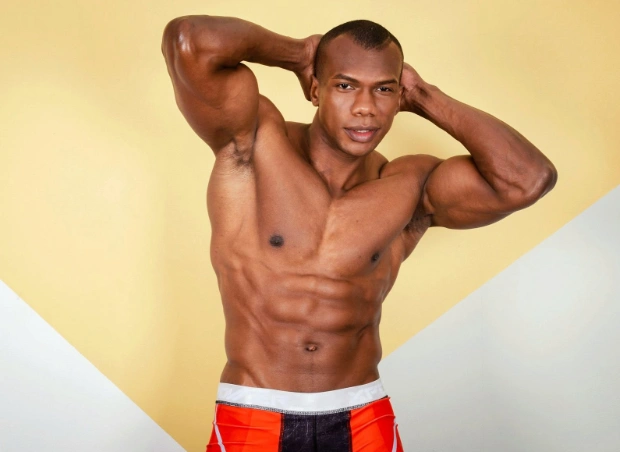 Akill Zabat Flirt4Free gay cams model shirtless muscle abs.