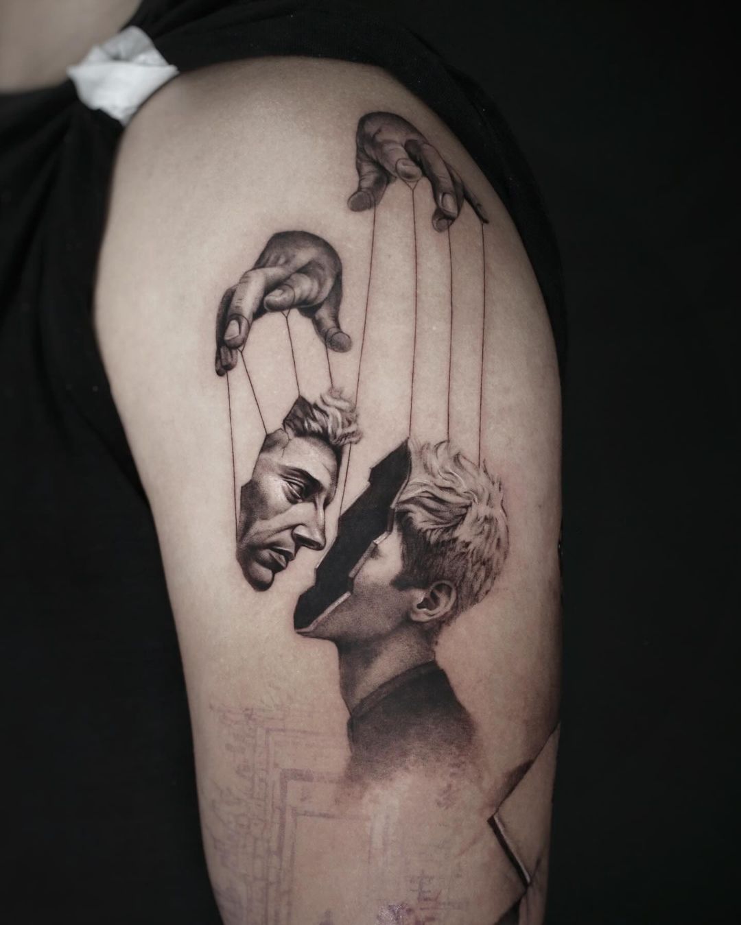 black and grey tattoo by Zlata Kolomoyskaya