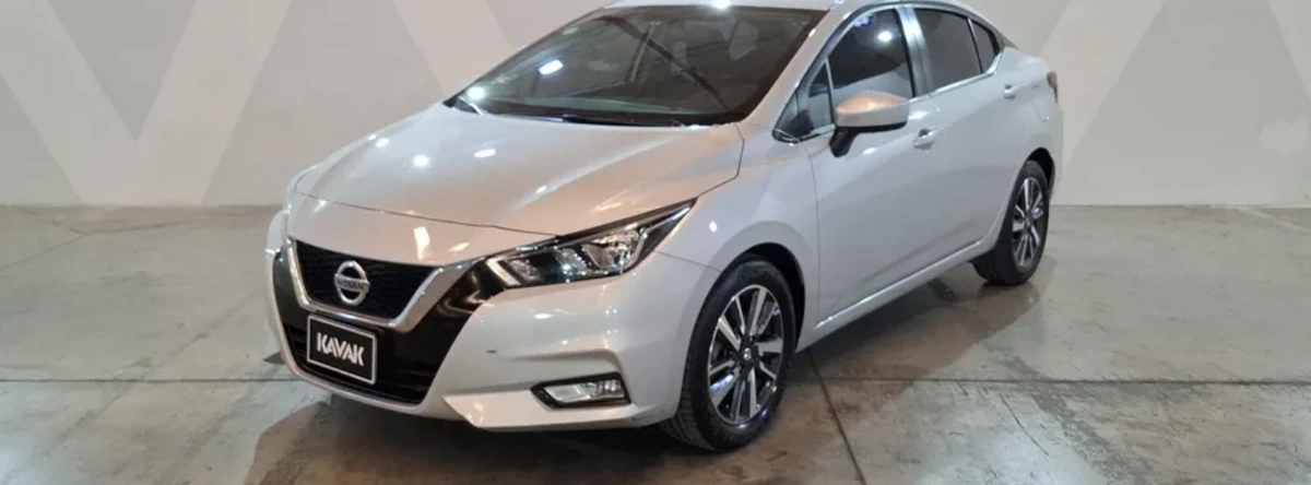 Nissan Versa 2022 precio